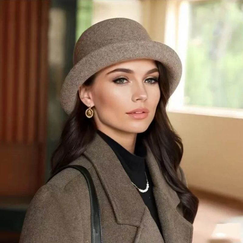 Céleste Basin Wool Cloche