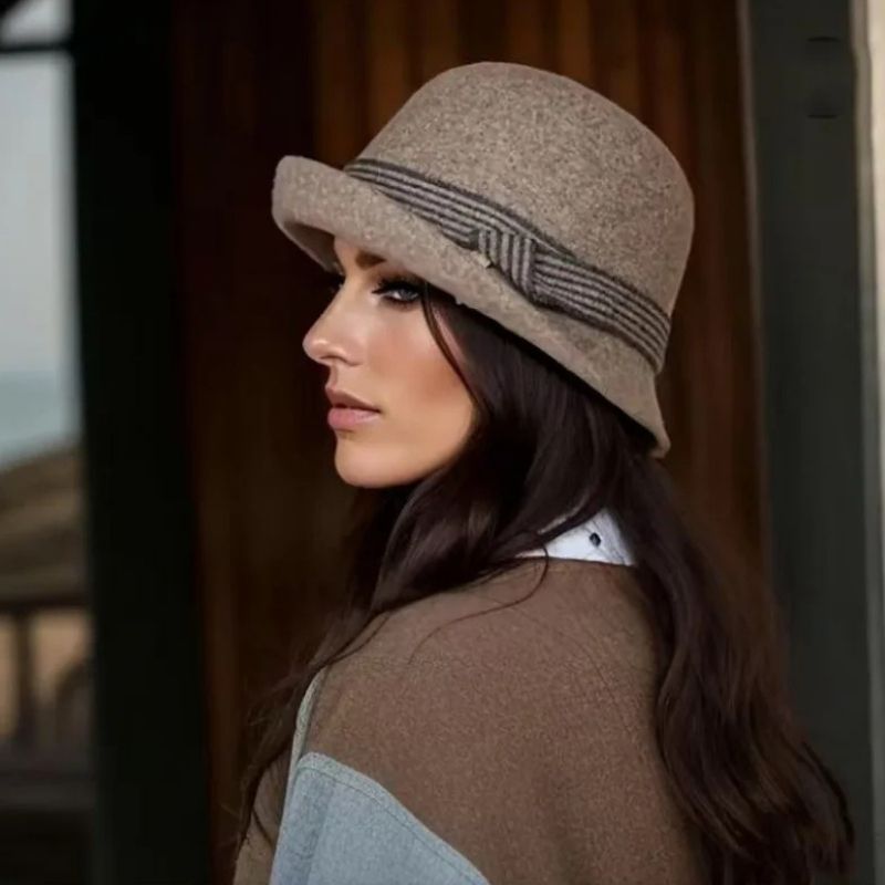 Céleste Basin Wool Cloche