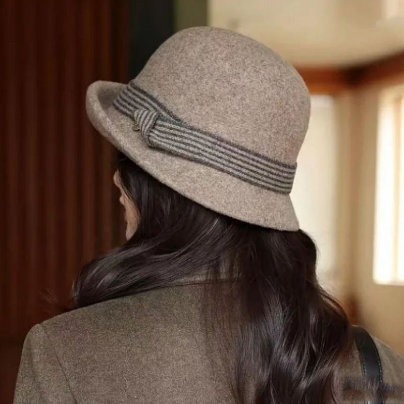 Céleste Basin Wool Cloche