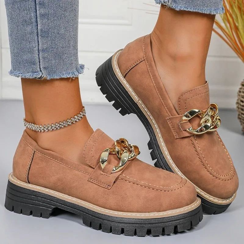 Regent Chain-Trim Loafer