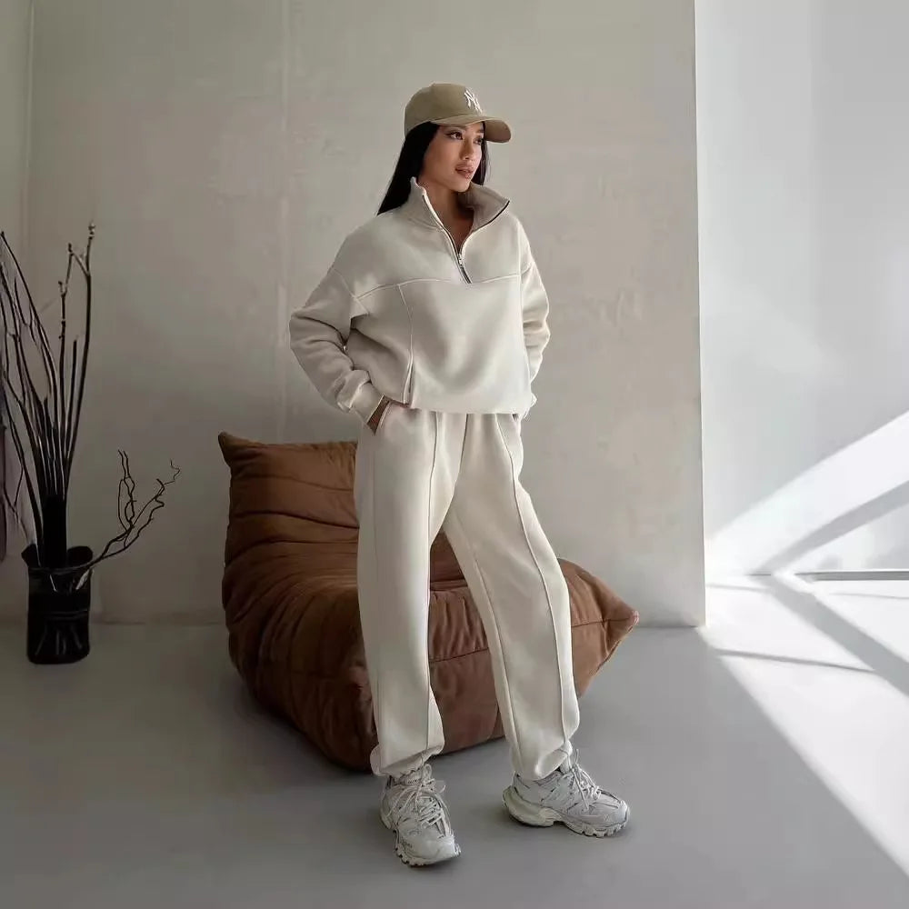Off Duty Half-Zip Set